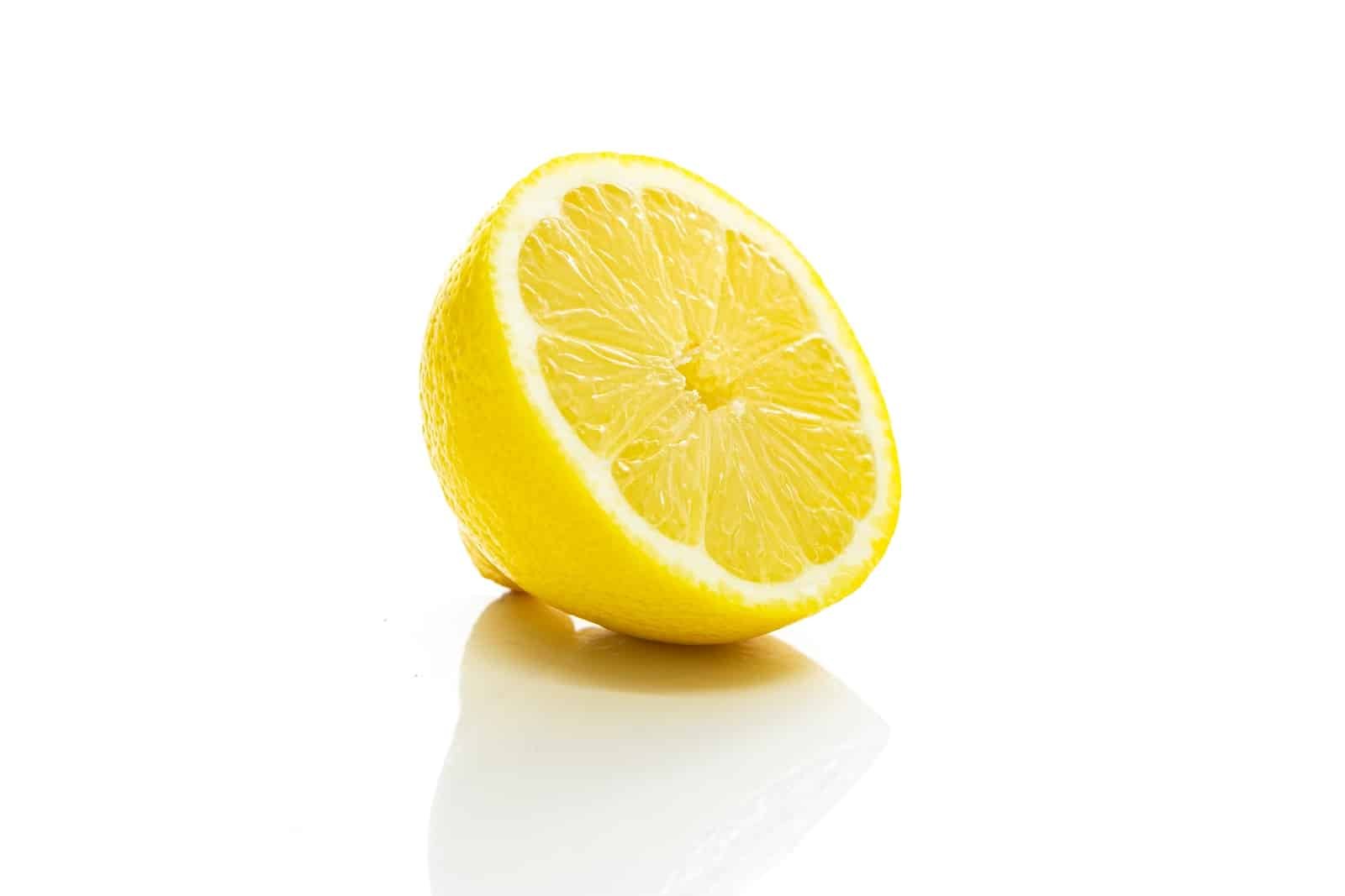 How to Freeze Lemon Juice