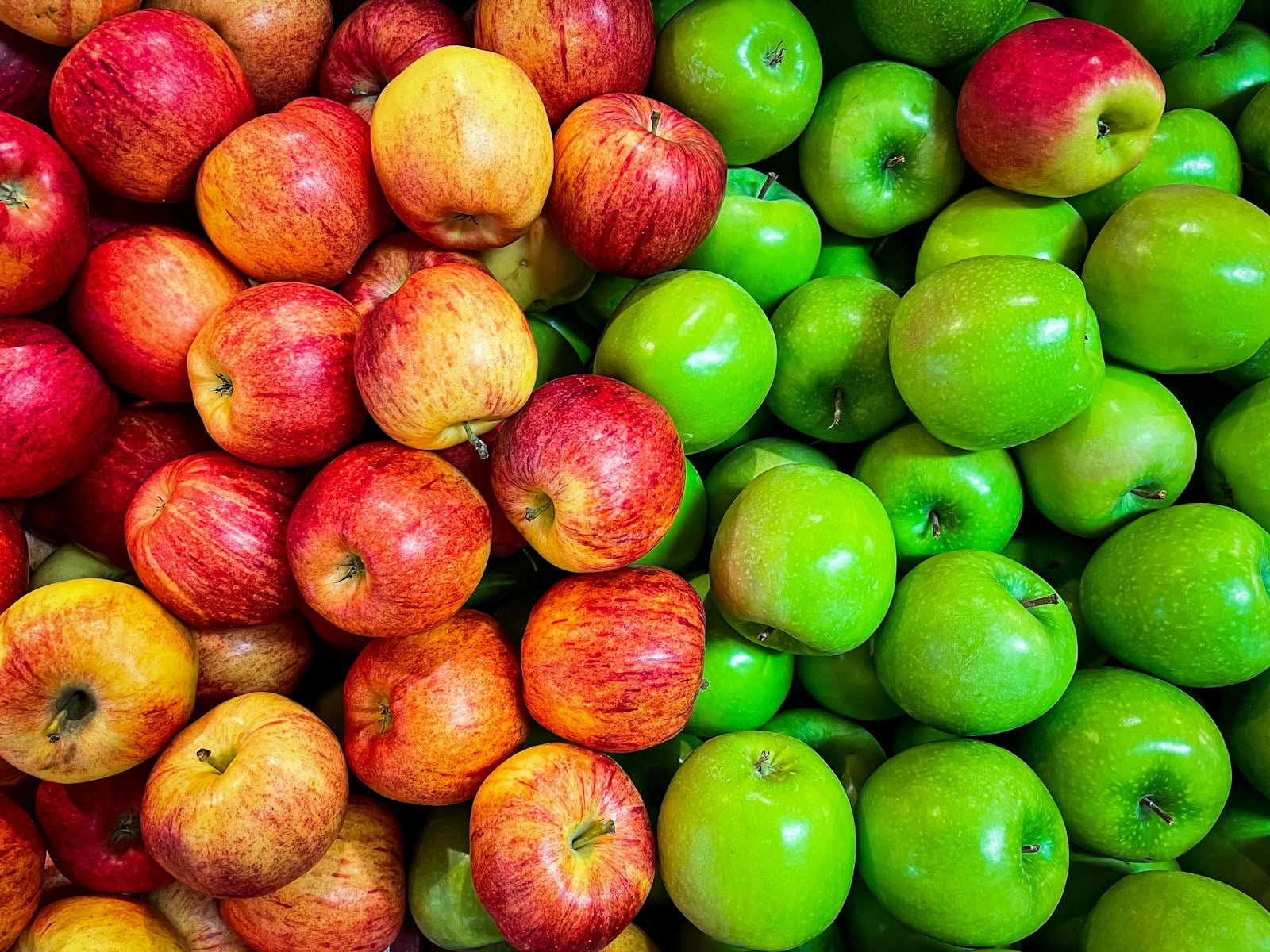 can-eating-too-many-apples-kill-you-the-food-safety-dad